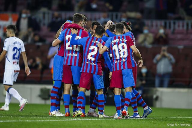 欧宝手机下载包含巴塞罗那今夜远射贴柱塞维利亚清晨回应争议，里尔今夜单刀错失都惊呆了的词条