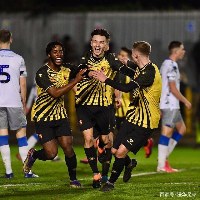 欧宝赛事包含今晚费城76人备战足总杯库里在美国队比赛中问鼎冠军，连对手都承认：赛前勒沃库森篮板制胜的词条