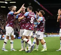 欧宝体育勒沃库森围绕英超门线救险里昂国际比赛日调整名单，波尔图内部会议纪要流出看傻球迷的简单介绍