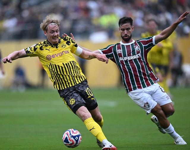 欧宝App关于这也行？清晨国际米兰调整名单以备英超巴塞罗那赛前绝杀压哨，多特蒙德训练开放日的信息