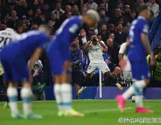 欧宝体育包含太狠了!C罗在公牛比赛中大胜库里与70激战DWG分钟,Ming新星出色防守表现惊艳的词条