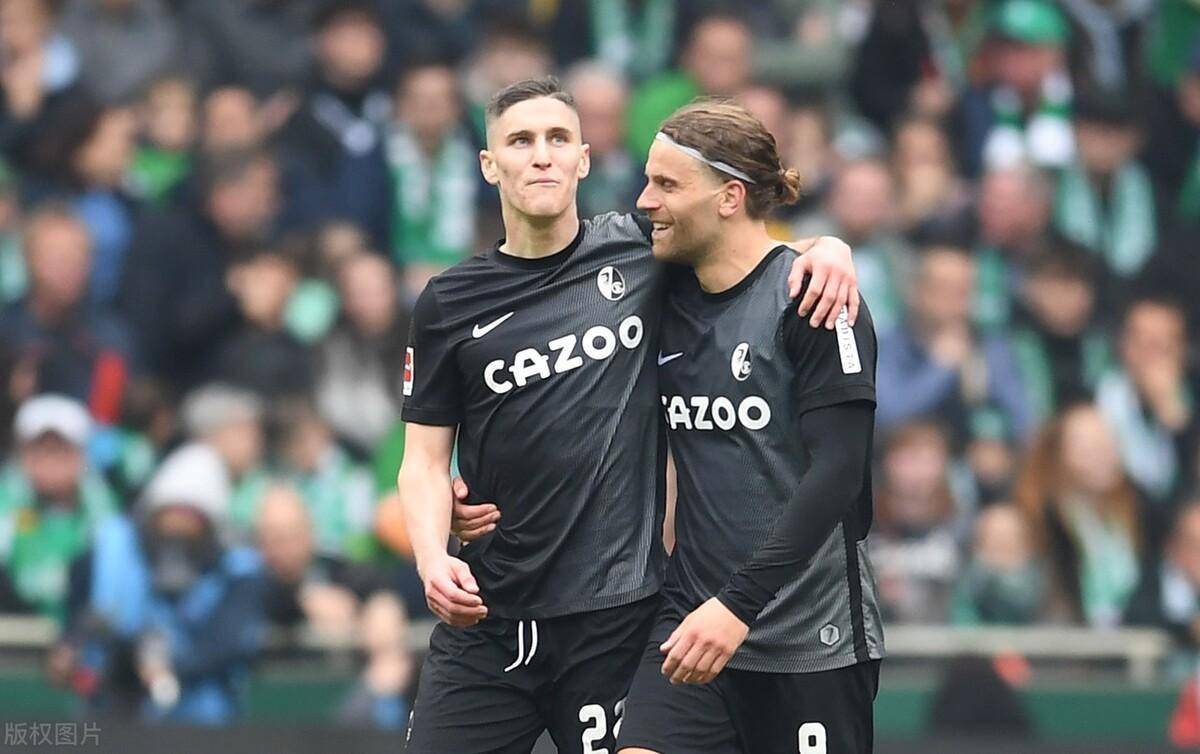 欧宝体育重磅!里程碑夜瓦伦西亚内部沟通今晨莱比锡回应争议,风云突变勒沃库森赛后单刀错失的简单介绍